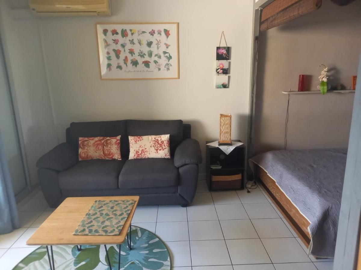 Charmant Studio Saint-Gilles-les Bains Eksteriør billede