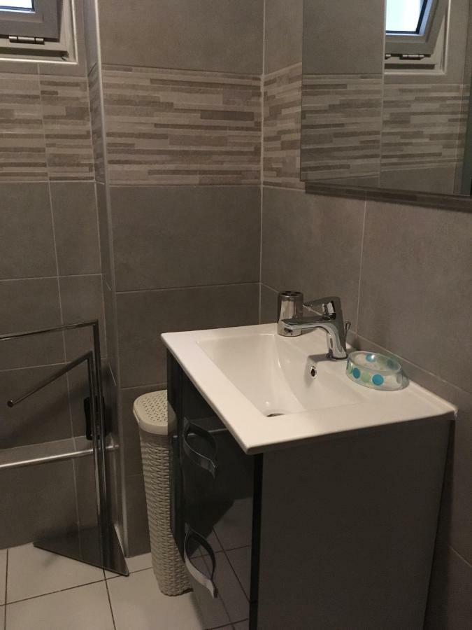 Charmant Studio Saint-Gilles-les Bains Eksteriør billede